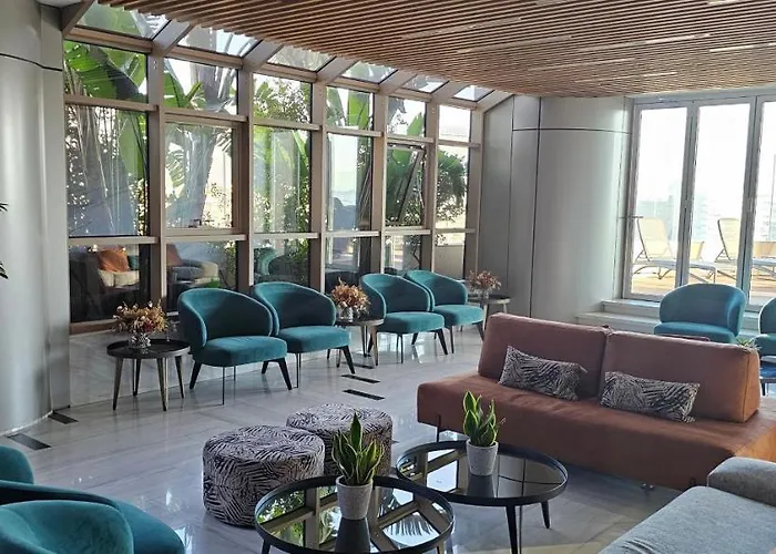 Phaedrus Living: 360 Tower Luxury Flat Apartmán *