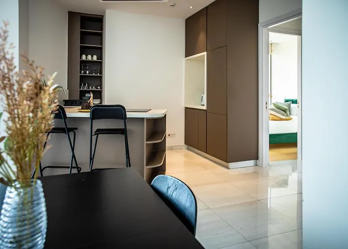 Apartament Phaedrus Living: 360 Tower Luxury Flat Nicosia